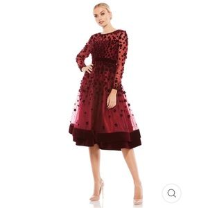 NWT Mac Duggal Floral Appliqué Embellished Dress Size 2